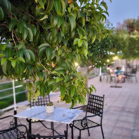 Apartahotel ηλιόπετρα - Iliopetra Vasiliká